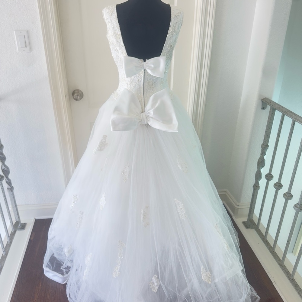Gorgeous Vintage Mori Lee Sz 8 Wedding dress